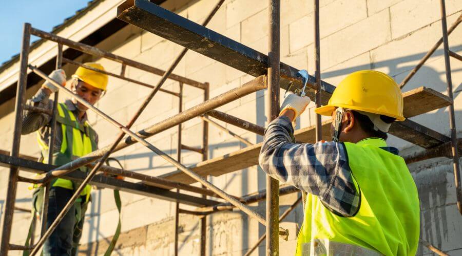 Professional gutter cleaning in Linden, MI